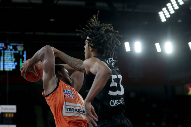 德隆的第一 德隆的第一